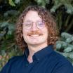 headshot of andrew azar