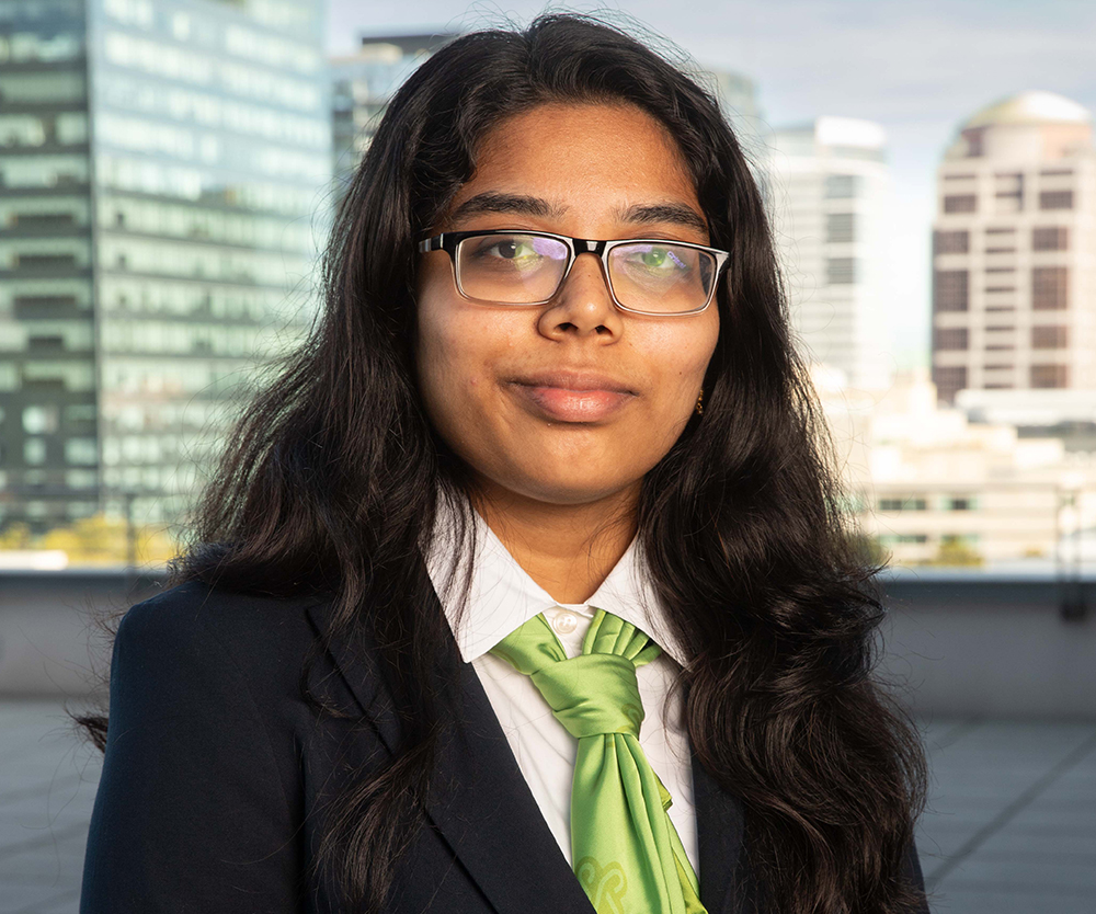 Divya STAMB headshot