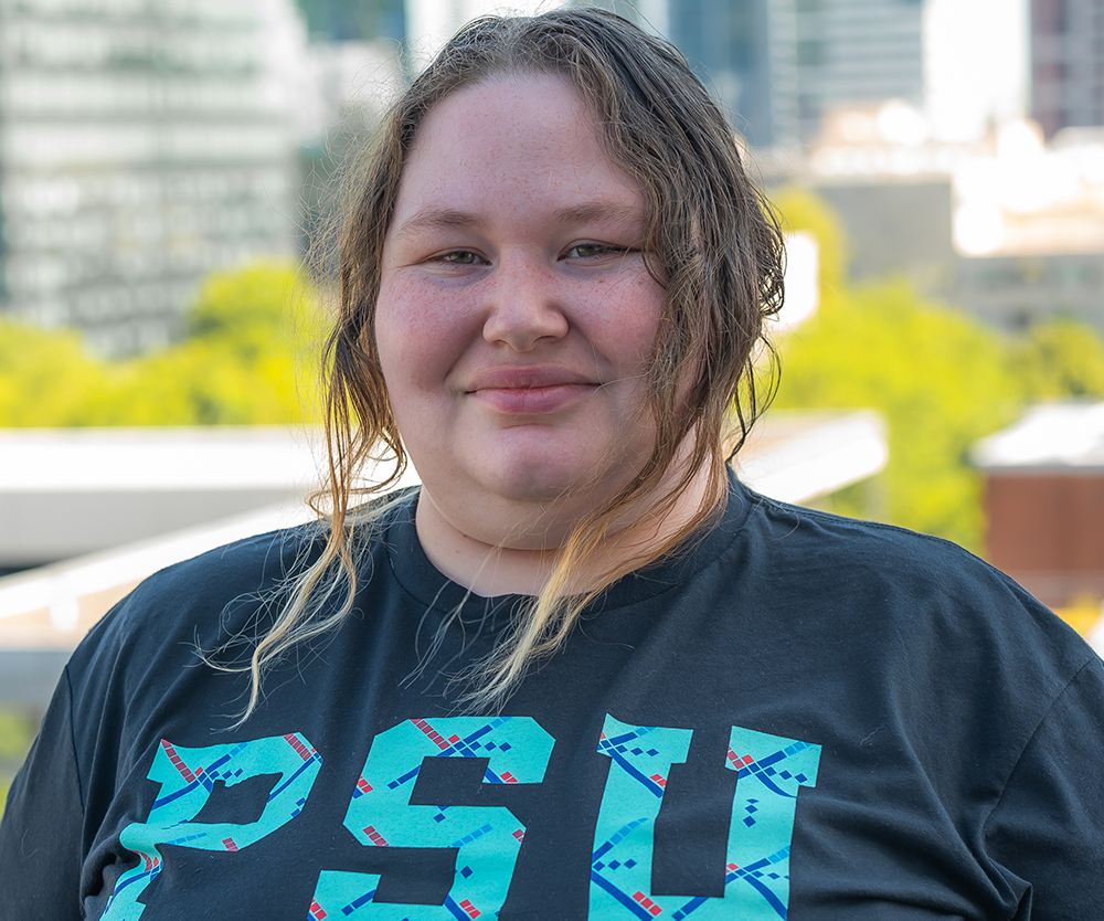 Dani Vosbein headshot