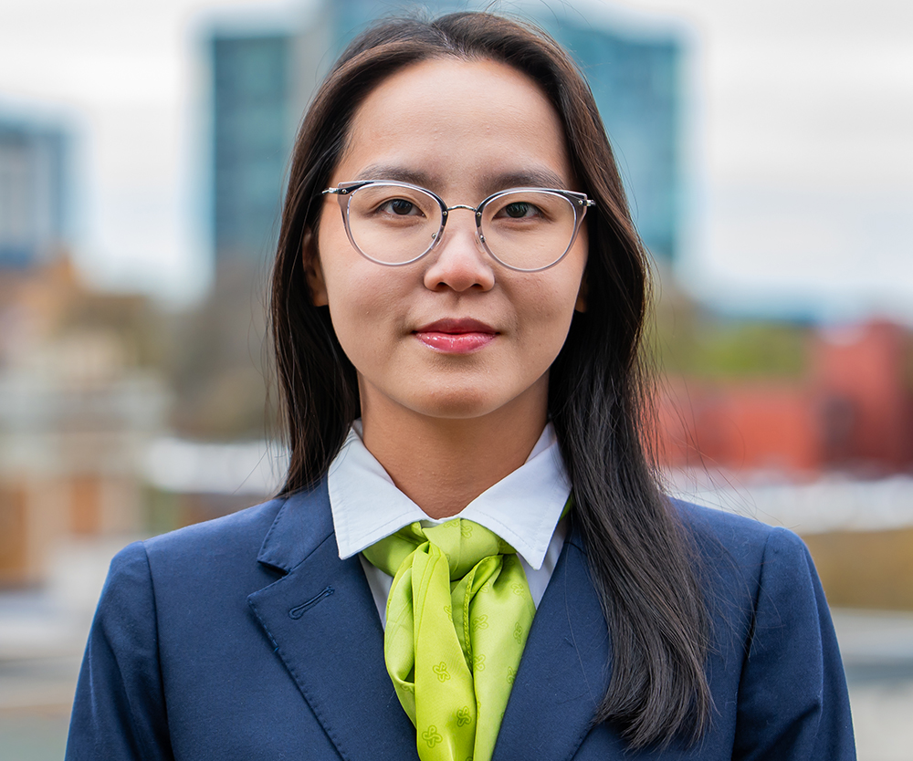 Linh Nguyen headshot